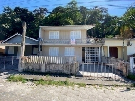 Vende-se | Sobrados | GUARATUBA Vende-se | Sobrados | GUARATUBA